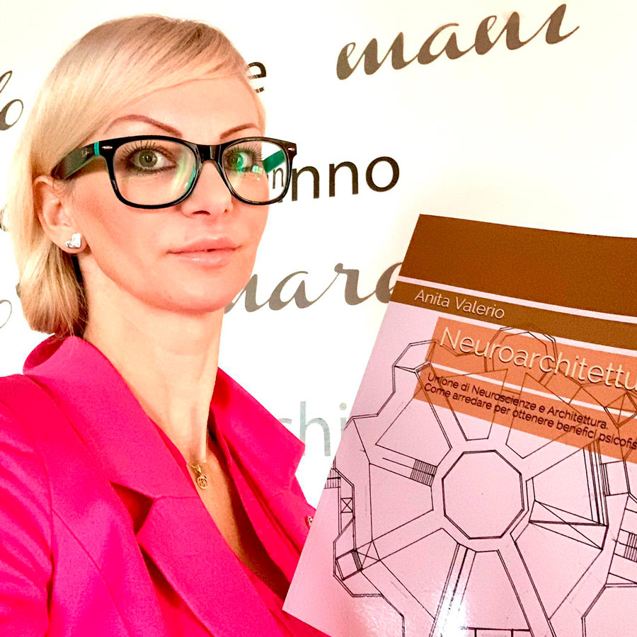 Scrittrice e Designer 
Corso di Interior Design