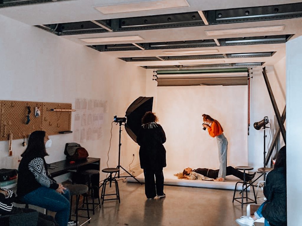 Un progetto in team per i ragazzi di Graphic e Fashion Design in collaborazione con Comprendo School