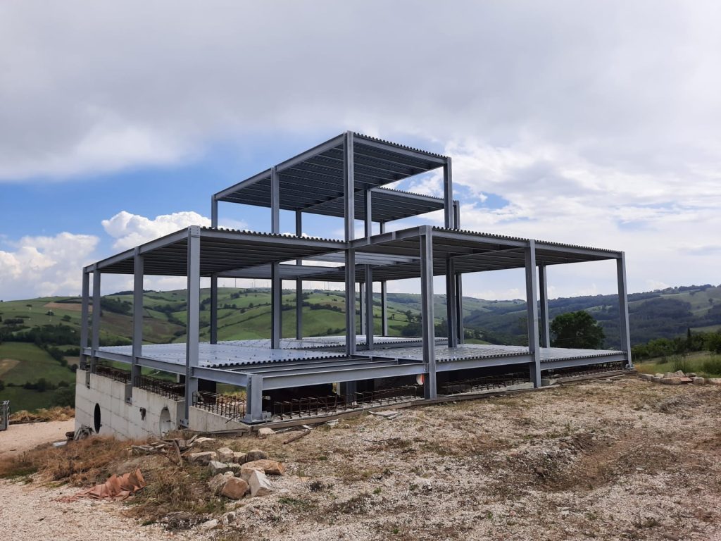 I ragazzi del secondo anno del corso di Interior Design, hanno lavorato al progetto di una villa di nuova costruzione in provincia di Benevento. Progetto coordinato dal docente Alberto Di Lecce
