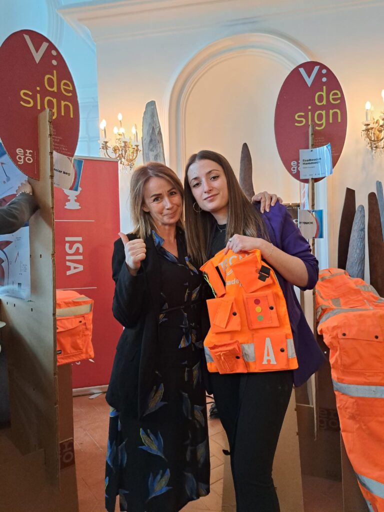 Primo premio per Martina Annibaldi al concorso Eco-Design tessile