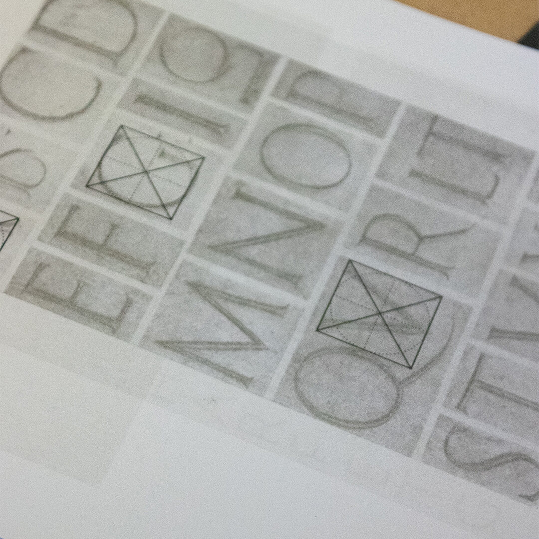 Tavola da disegno 9